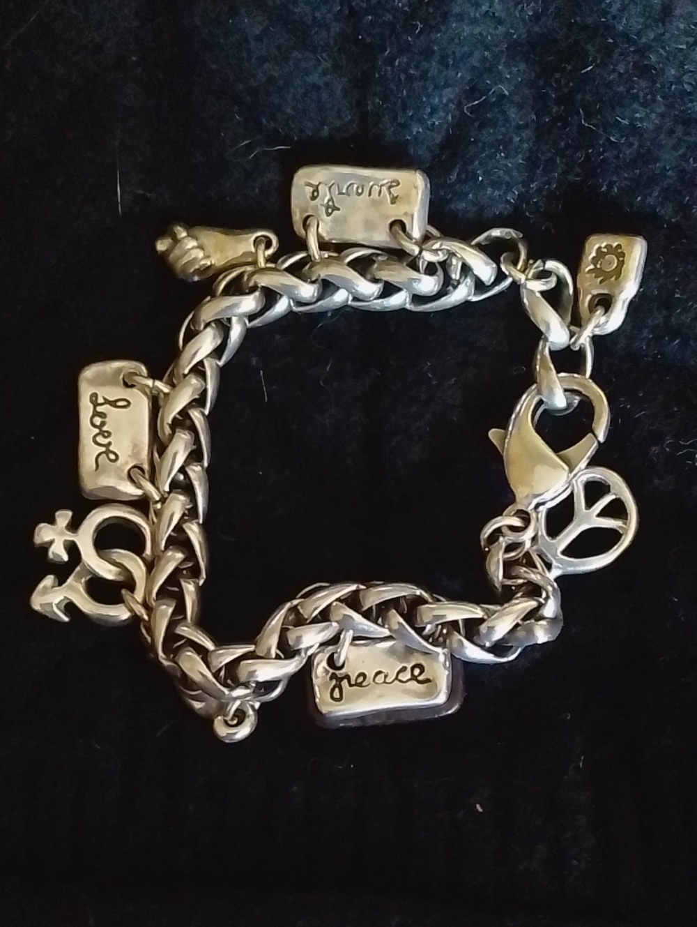 UNO de 50 Silver-tone Peace & Love Charm Bracelet